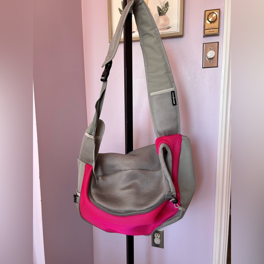 adjustable pet carrier bag